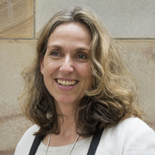 Professor Susanne Schmidt 