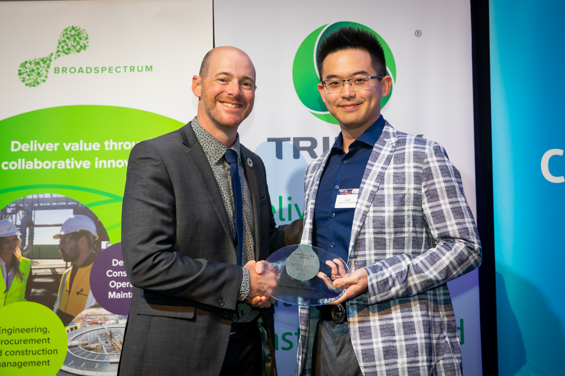 PhD Student Ji Lu (right) and AWA QLD President Justin Simonis (left)