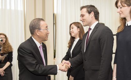 UN Secretary-General Ban Ki-moon and UQ graduate Shea Spierings. Credit: The UN