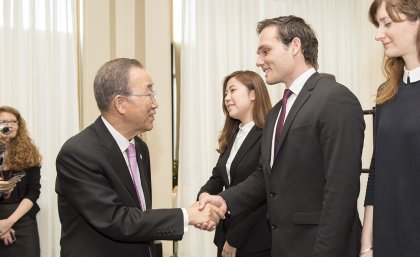 UN Secretary-General Ban Ki-moon and UQ graduate Shea Spierings. Credit: The UN UN Secretary-General Ban Ki-moon and UQ graduate Shea Spierings. Credit: The UN