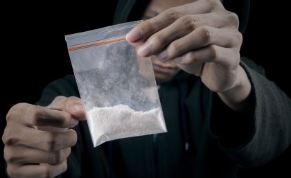 Living in a state akin to constant jet-lag increases meth addicts' craving for the drug