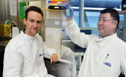 IMB’s Professor Glenn King and ) Professor Zhi Ping (Gordon) Xu. IMB’s Professor Glenn King and ) Professor Zhi Ping (Gordon) Xu.