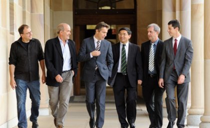 Professor Andrew White, Professor Ove Hoegh-Guldberg, Vice-Chancellor Professor Peter Høj, Professor Max Lu, Professor David Craik and Professor Matthew Brown Professor Andrew White, Professor Ove Hoegh-Guldberg, Vice-Chancellor Professor Peter Høj, Professor Max Lu, Professor David Craik and Professor Matthew Brown