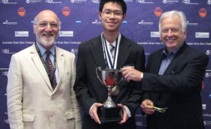 Australian Neuroscience Society President John Rostas, Australian Brain Bee Challenge winner Jackson Huang and Queensland Brain Institute Director Professor Perry Bartlett.