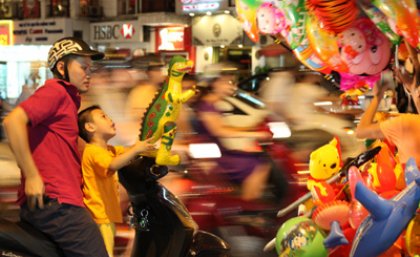 ‘Balloons in Vietnam’ by Jerad Ford - UQ Photography Competition.