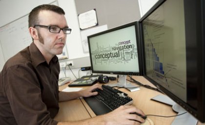 Dr Daniel Angus. Dr Daniel Angus.