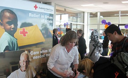 Students attend the 2010 UQ Volunteer Expo