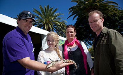 Scott Kershaw from UQ showing off a blue tongue lizard at the 2010 UQ Gatton Open Day Scott Kershaw from UQ showing off a blue tongue lizard at the 2010 UQ Gatton Open Day