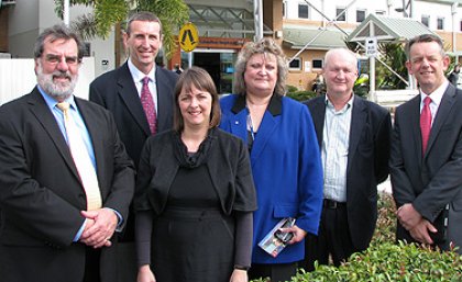 The Hon Jon Sullivan (Federal MP for Longman), Professor Keith
McNeil (Metro North District CEO), The Hon Nicola Roxon (Federal Minister
for Health and Ageing), Ms Caroline Weaver (Caboolture Hospital Executive
Director), Professor Andrew Wilson (Executive Dean of Health, QUT),
Professor David Wilkinson (Dean, School of Medicine, UQ)