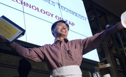 Dr Dong Qiu Dr Dong Qiu