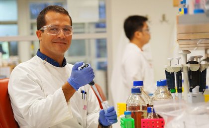 Dr Frank Sainbury said the journal paper provided proof of the precise targeting that could be achieved by nanoemulsions. Dr Frank Sainbury said the journal paper provided proof of the precise targeting that could be achieved by nanoemulsions.