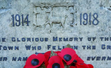 Photo of cenotaph commemorating the Great War 