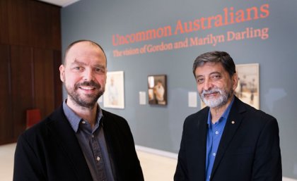 Artist Sam Leach with University of Queensland scientist Professor Mandyam Srinivasan.