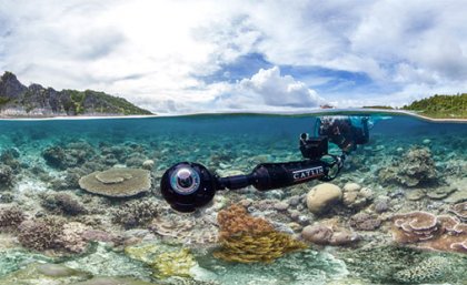 The SVII camera system piloted by Christophe Bailhache in Raja Ampat. © Underwater Earth / XL Catlin Seaview Survey / Aaron Spence