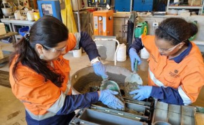 Dr Juliana Segura-Salazar (left) and Dr Lulit Habte Ekubatsion at UQ's School of Civil Engineering Concrete Laboratory. Credit: Global Centre for Mineral Security (GCMS). Dr Juliana Segura-Salazar (left) and Dr Lulit Habte Ekubatsion at UQ's School of Civil Engineering Concrete Laboratory. Credit: Global Centre for Mineral Security (GCMS).
