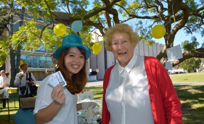 ICTE-UQ student Reina Uno and Ruth Hubbard