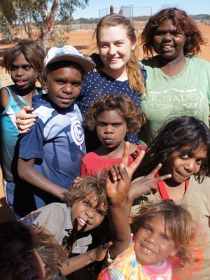 Paige Ebersohn volunteering with Linkz Odyssey in the Northern Territory. Paige Ebersohn volunteering with Linkz Odyssey in the Northern Territory.