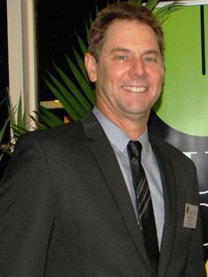 Dr Gavin Porter has been awarded UQ Gatton Gold Medal. Dr Gavin Porter has been awarded UQ Gatton Gold Medal.