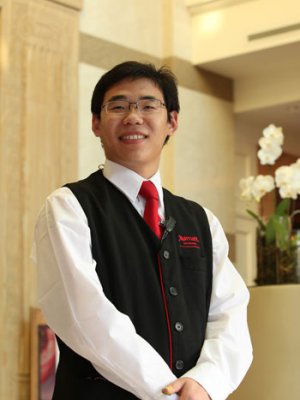 University of Queensland School of Tourism graduate, Simon Yang Xiao will complete his graduate program with the Brisbane Marriott Hotel