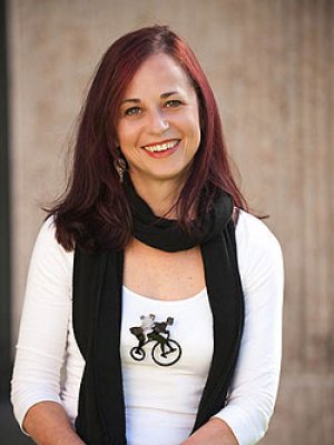 Convenor of the Virtual Bodies conference Dr Elizabeth Stephens Convenor of the Virtual Bodies conference Dr Elizabeth Stephens