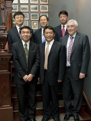 Marking the launch of the Fangyuan Fellowship: Front from left, Professor Max Lu (UQ Deputy Vice-Chancellor for Research), Mr Zhi-Xiang Cui (Fangyuan Company President and Chairman), Professor Paul Greenfield (UQ Vice-Chancellor and President), back row from left, Mr Xian-Gui Meng (Fangyuan Company Deputy General Manager), Dr Baoujun Zhao (UQ Senior Research Fellow), and Mr Wei-Qun Li (Fangyuan Company Chief Engineer).