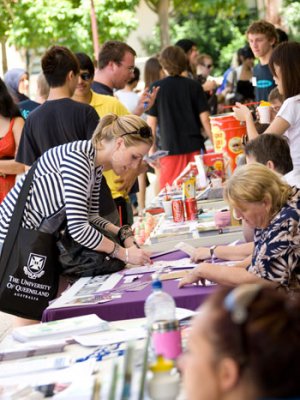 Students sign-up for activities at Orientation Week 2010