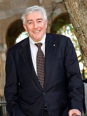 UQ's Vice-Chancellor and President, Professor Paul Greenfield AO UQ's Vice-Chancellor and President, Professor Paul Greenfield AO