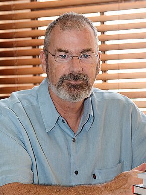 Professor Graeme Turner Professor Graeme Turner