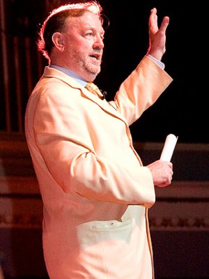 Professor Bille Brown at the opening ceremony of the VIII World
Shakespeare Congress, hosted by UQ in 2006