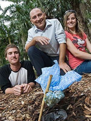 Dr Robbie Wilson (centre) and students Eddie White and Estelle Van Der Linde with dung beetle collection kits