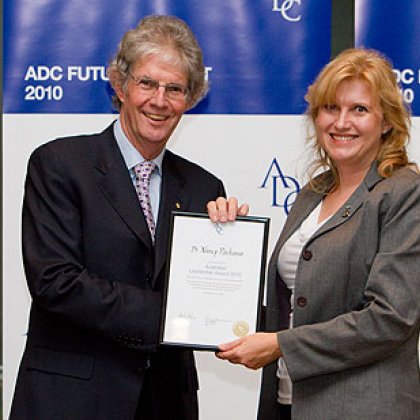 Associate Professor Nancy Pachana with former UQ Vice-Chancellor Professor Emeritus John Hay at the Future Summit Leadership Award ceremony