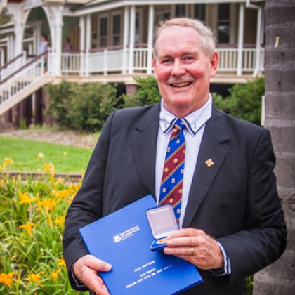 Efforts to improve the welfare of animals worldwide have netted The University of Queensland graduate, Dr Peter Thornber, the UQ Gatton Gold Medal.