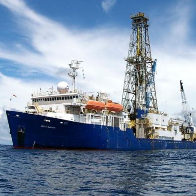 The research vessel JOIDES Resolution, photo by Arito Sakaguchi, IODP/TAMU. Wikipedia Creative Commons.