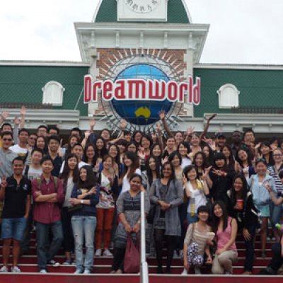 UQ Tourism students at the Dreamworld field trip