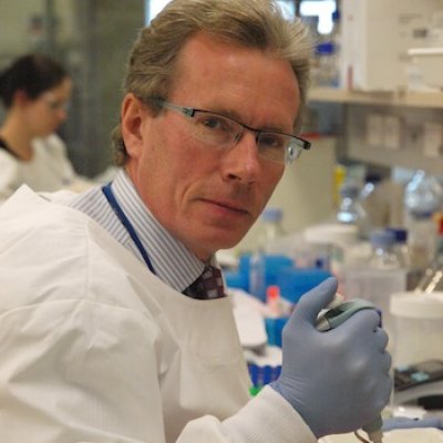 UQ Clinical Research Centre's (UQCCR) Professor Nicholas Fisk led a team that has developed a world-first method for producing adult stem cells.