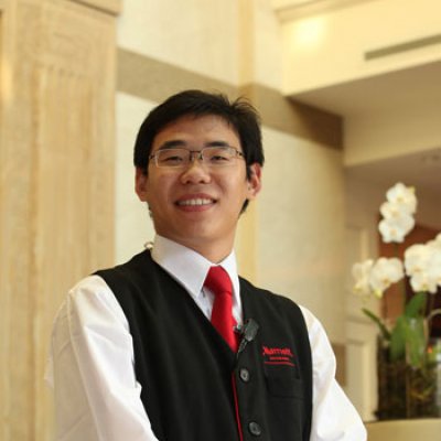 University of Queensland School of Tourism graduate, Simon Yang Xiao will complete his graduate program with the Brisbane Marriott Hotel