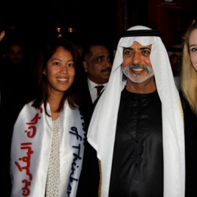 Ali Rae (right) meeting the Sheikh during the opening gala of Festival of Thinkers