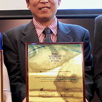 Scopus Young Researcher of the Year Award recipient Associate Professor Wang