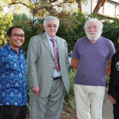 (L-R) Tosca Santoso, winner of the individual award in 2010, Vice Chancellor Professor Paul Greenfield AO, activist Professor David Bellamy OBE and Sharad Sharma, representative of World Comics India, winner of organisation award 2010