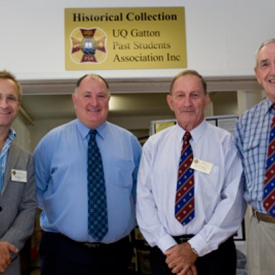 Graduate Hans Pearson, Mayor Steve Jones, Senior Vice President of UQGPSA Don Oxenham with Junior Vice President Peter Douglas.