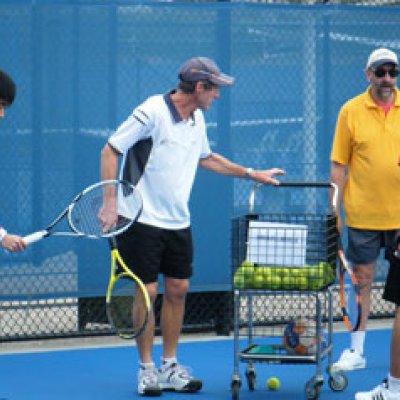 QTC Coach Chris Walsh running a trial group coaching session