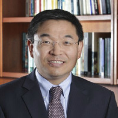 Photo; Professor Max Lu ... "a deep knowledge of UQ"