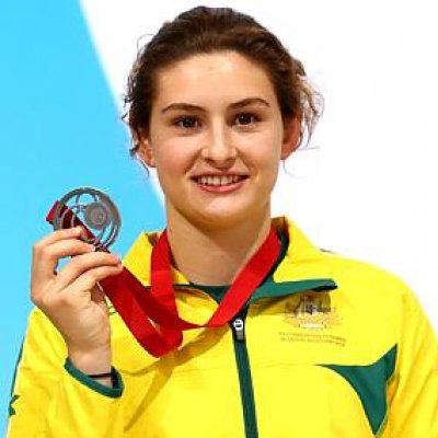 Maddison Keeney with her silver medal for the 1m springboard final. Photo courtesy of Maddison Keeney