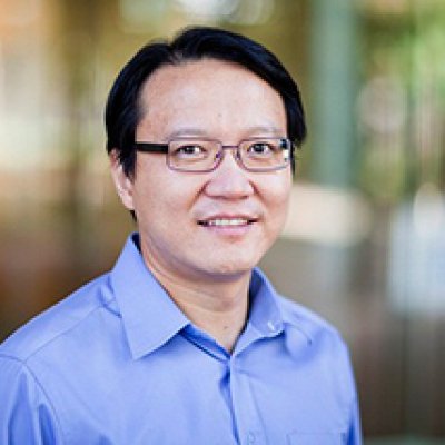 AIBN's Professor Chengzhong (Michael) Yu has been recognised with the 2015 Le Févre Memorial Prize for scientific research.