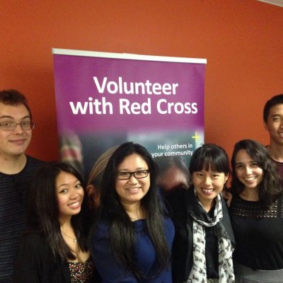 Members of the UQ Red Cross Society.