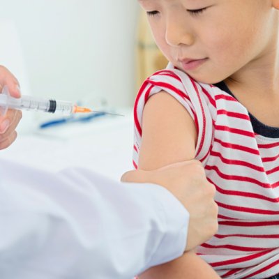UQ researchers are studying attitudes around vaccines.
