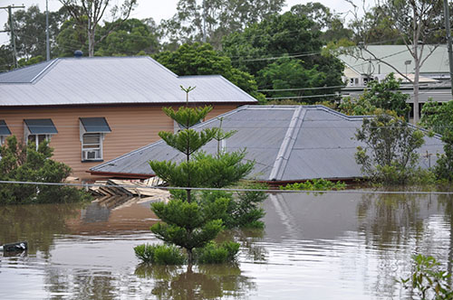 Opfer der Überschwemmungen in New South Wales und Queensland haben 60.000 Ansprüche geltend gemacht, aber viele sind nicht versichert.  Dies ist ein besserer Weg – Nachrichten der University of Queensland