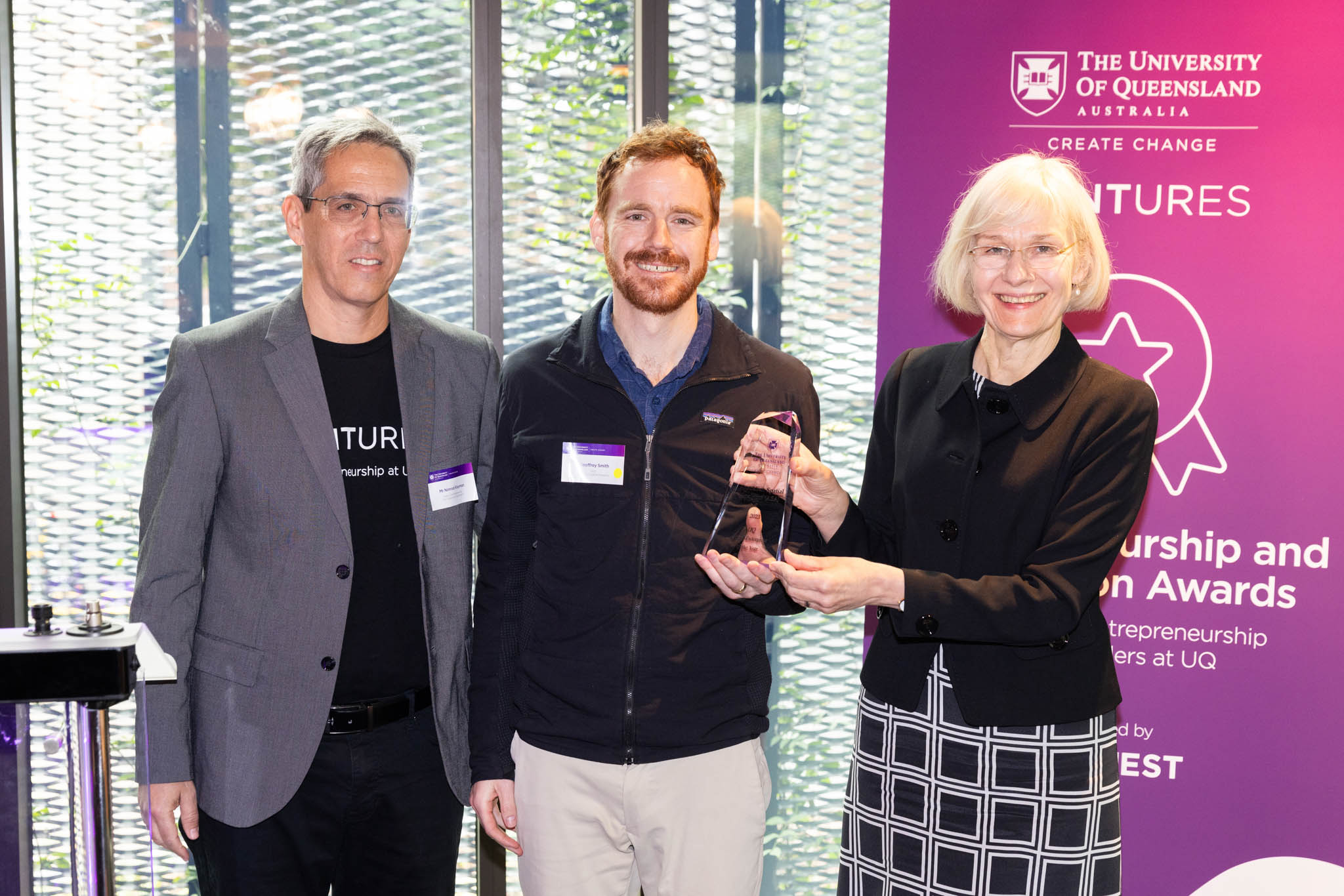 Students, founders and mentors recognised at UQ Entrepreneurship and Innovation Awards – UQ News